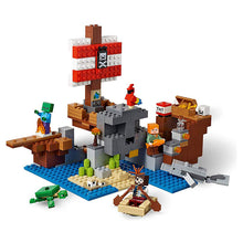 Load image into Gallery viewer, Minecraft The Pirate Ship Adventure LEGO Building Set

